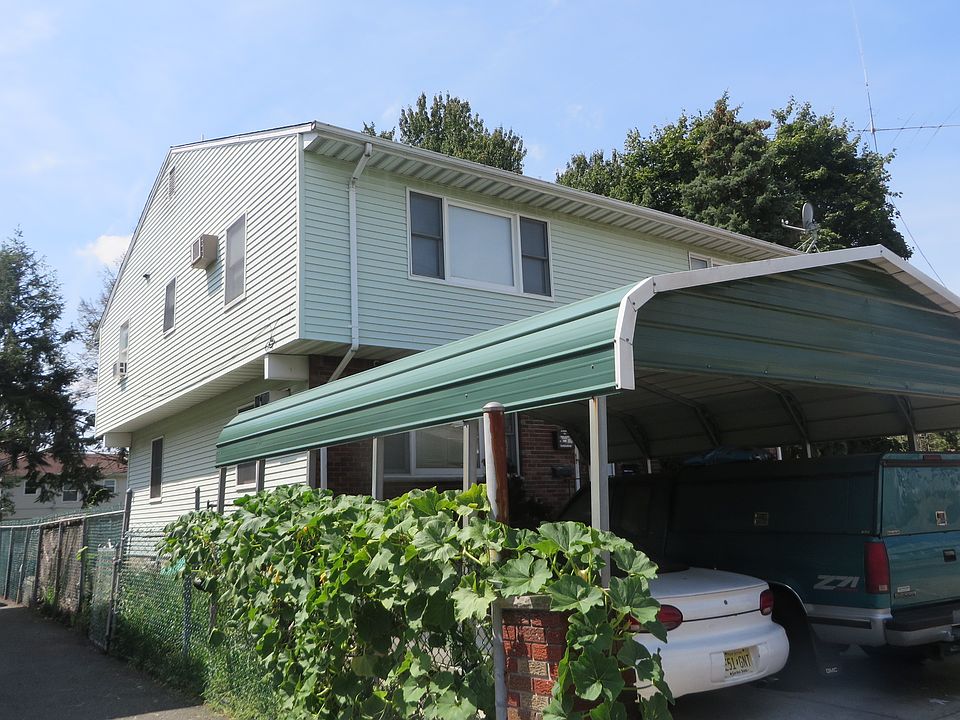 2nd image of 371-375 Preakness Ave