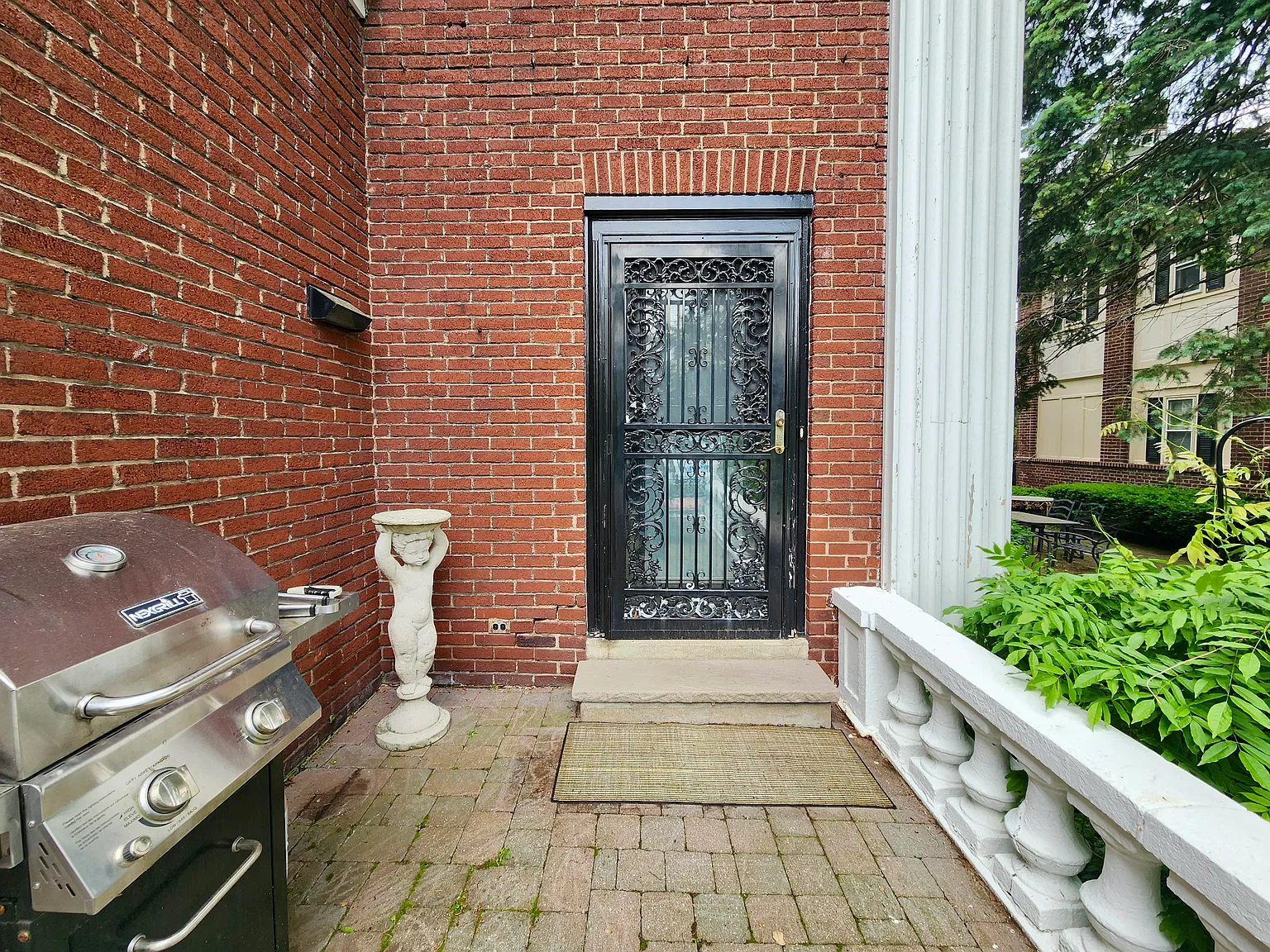 2 bed, 1000 sqft, $2,145 — Photo 4