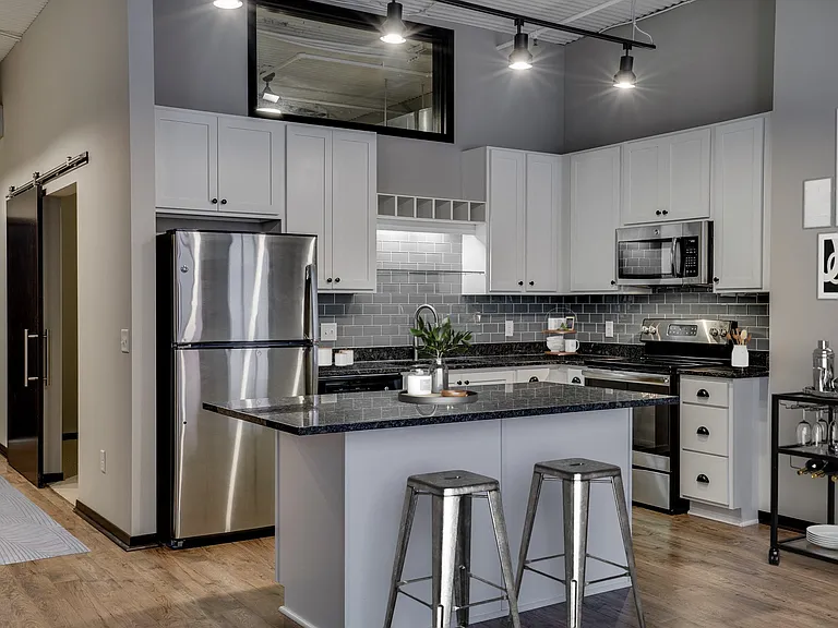 Irvine - 1 Bed / 1 Bath - 1,030 Sq.Ft.