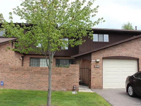26118 Summerdale Dr #1, Southfield, MI 48033