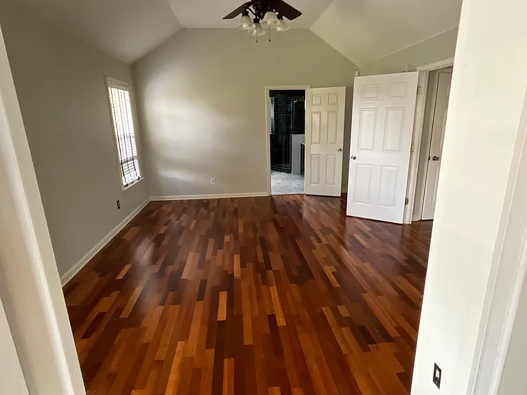 1014 Manderlay Way — Photo 14