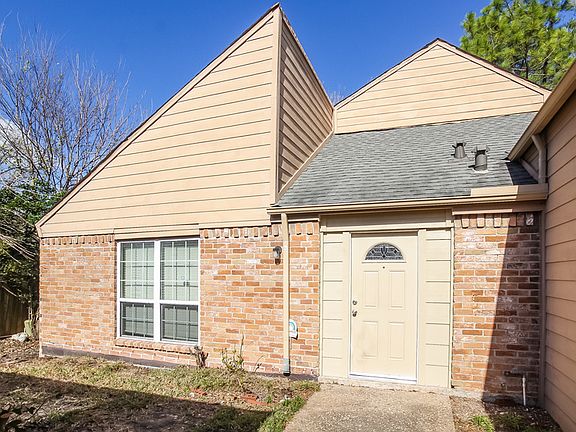 3rd image of 13210 Creekview Park Dr