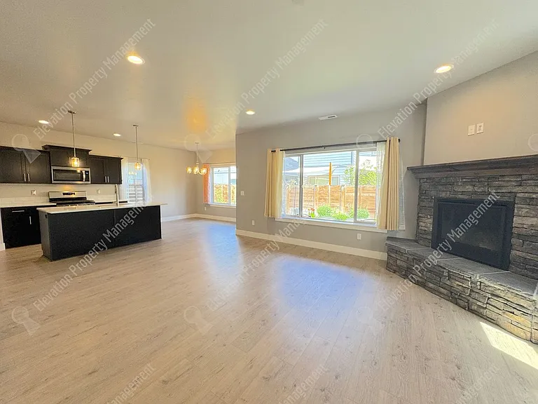 20594 SE Slate Ave — Photo 5