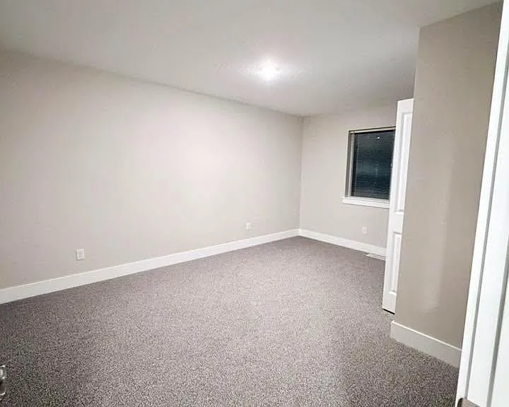 Unit Photo