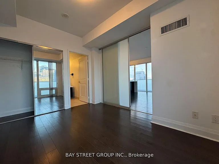 1080 Bay St #3310 — Photo 4