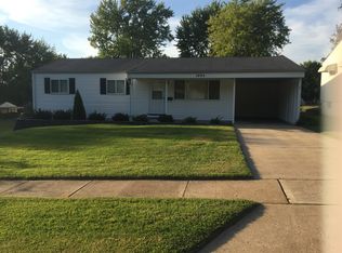 1095 Ramport Dr, Florissant, MO 63033