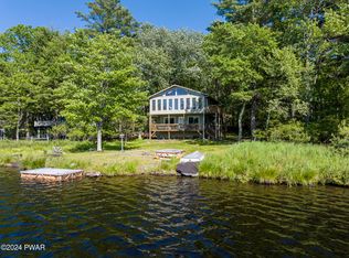 154 Marcel Dr, Dingmans Ferry, PA 18328