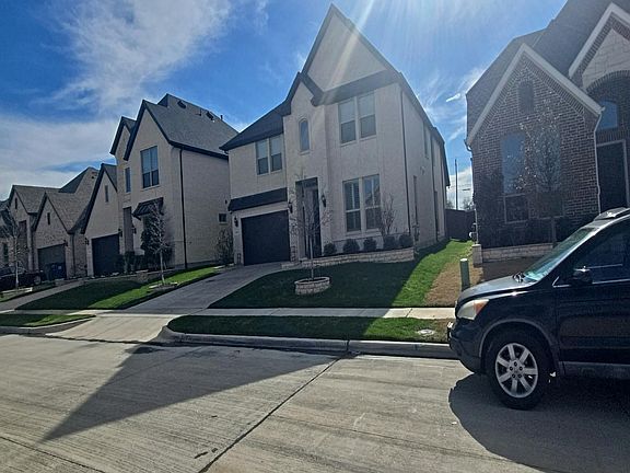 2nd image of 1043 Manchester Dr