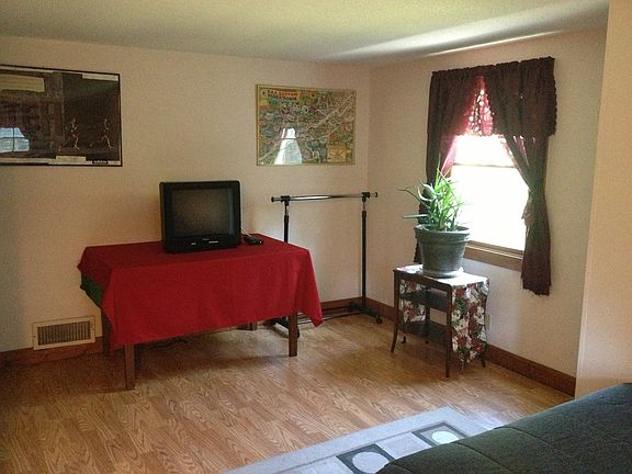 4th image of 29 Mountain View Cir