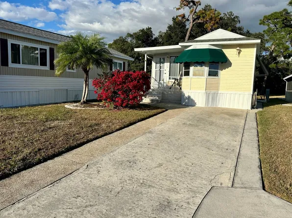 178 Crown Point Dr, Nokomis, FL 34275