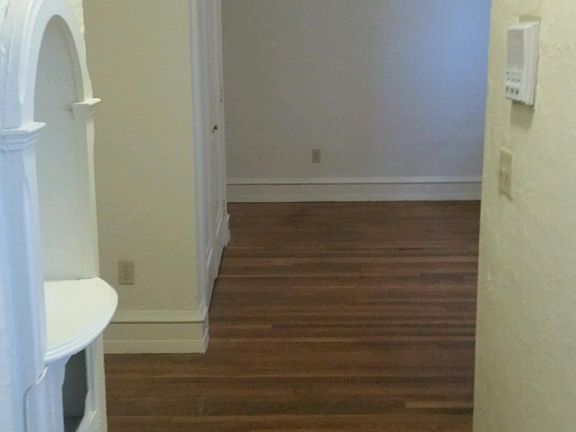 3rd image of 211 Waterman St #18