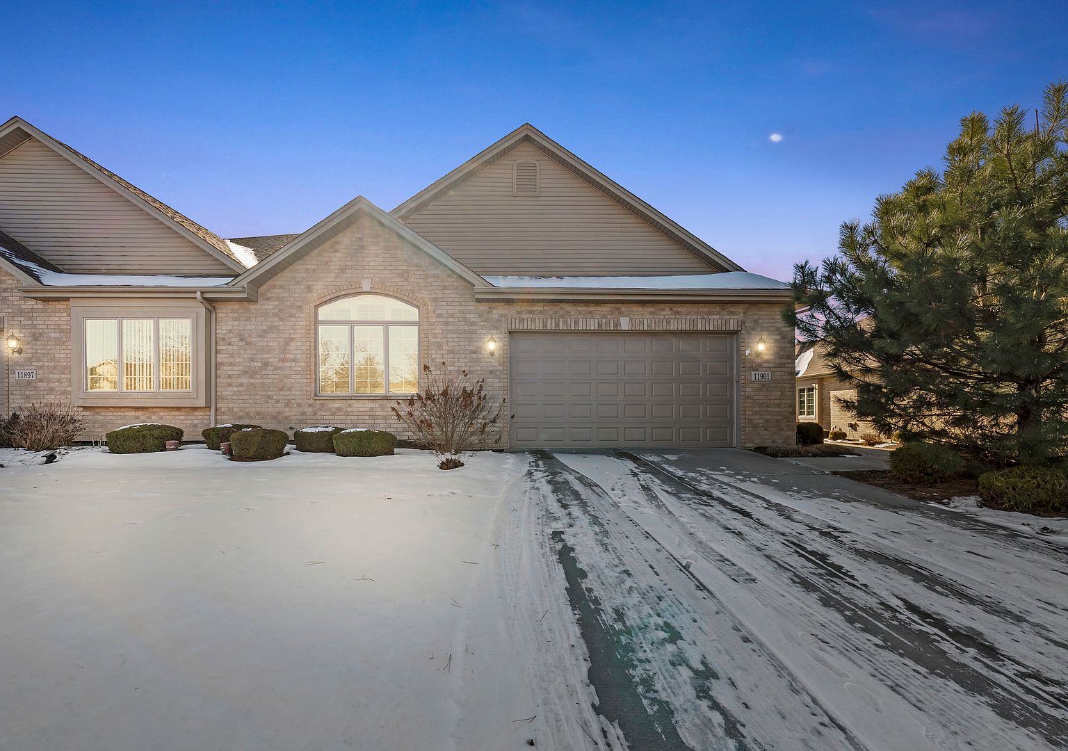 11901 Tower Bridge Dr, Mokena, IL 60448 | Zillow
