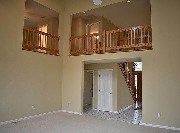 4th image of 436 Crest Hill Ave