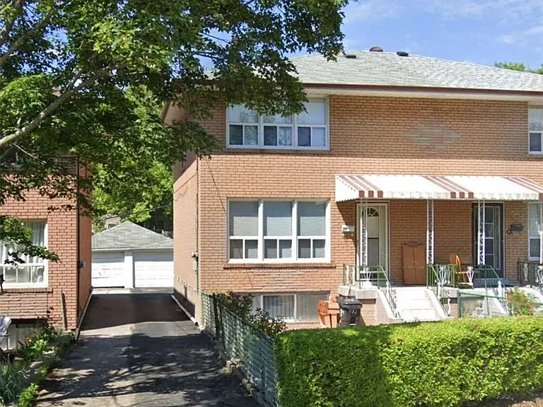 372 Highfield Rd #LOWER — Photo 1