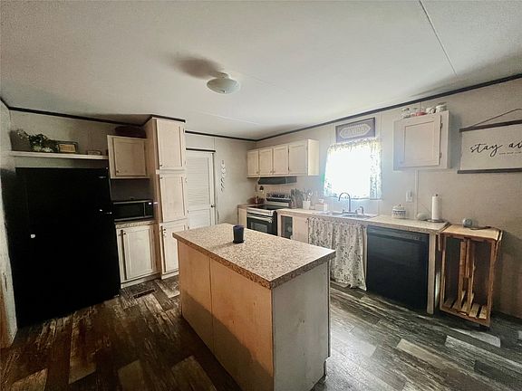 4th image of 806 S 3rd St Lot 6