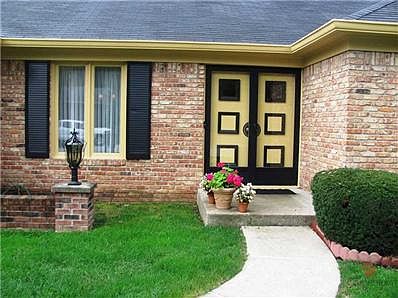 3rd image of 8343 Chapel Glen Dr