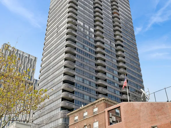 530 East 76th Street image 9 of 9