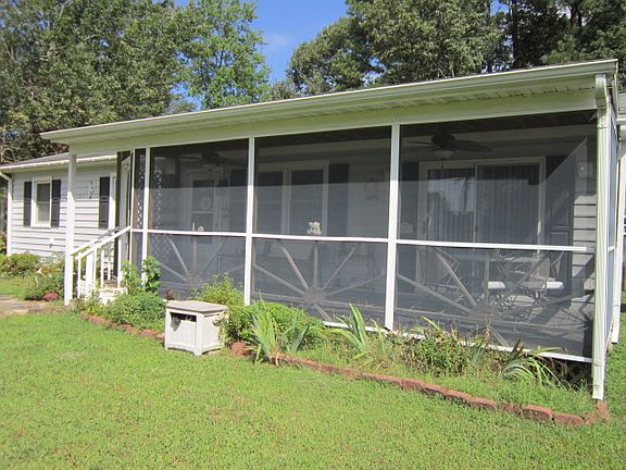 GREAT SCREENED PORCH