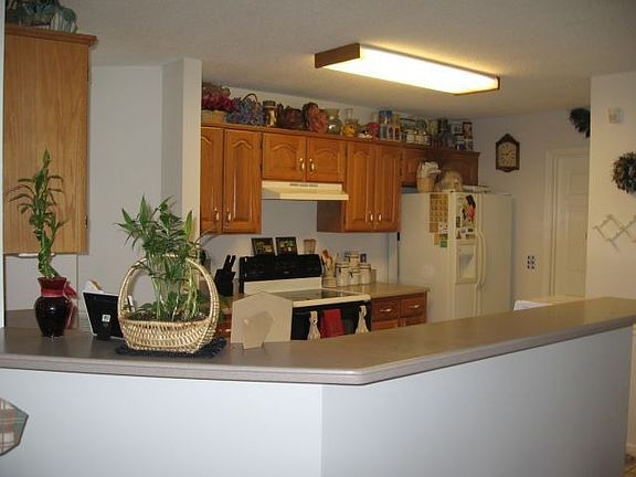 Kitchen w/solid surface Counters
