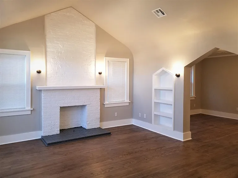 1508 NW 29th St — Photo 3