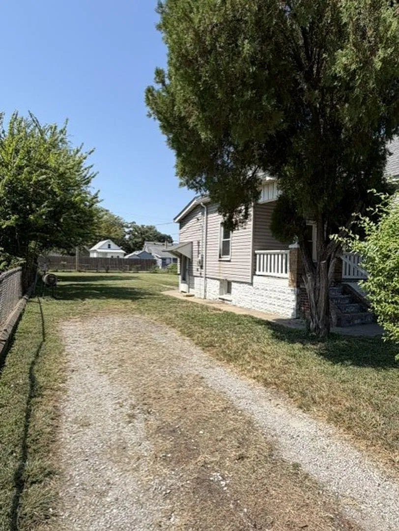 Charming Home! — Photo 2