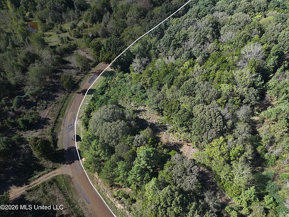 2nd image of 901 Clanton Rd