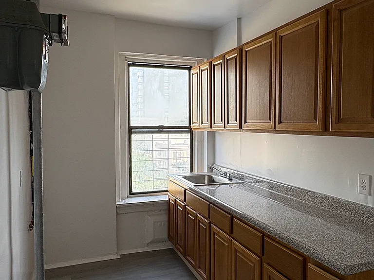 705-707 E 179th St #42 — Photo 9