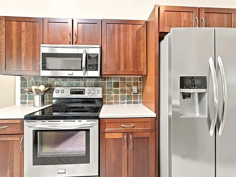 18918 Cypress View Dr — Photo 9