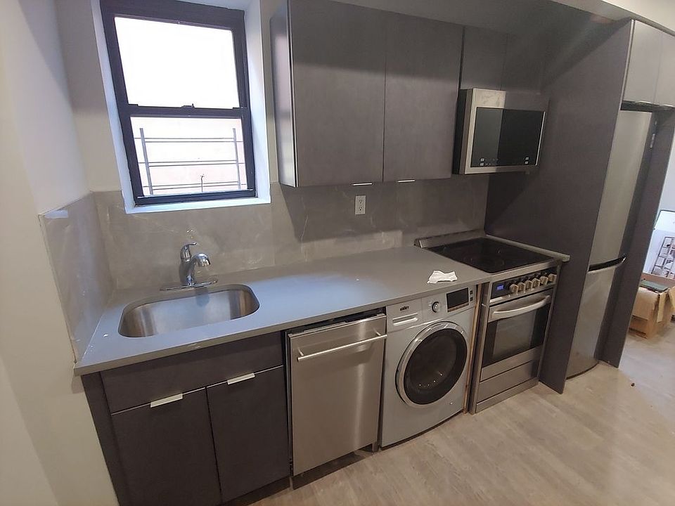 1st image of 411 E 118th St #15A