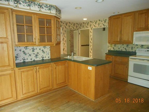 4th image of 2001 Jonquil Pl