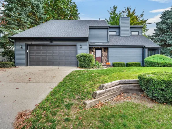 813 52nd St, West Des Moines, IA 50265