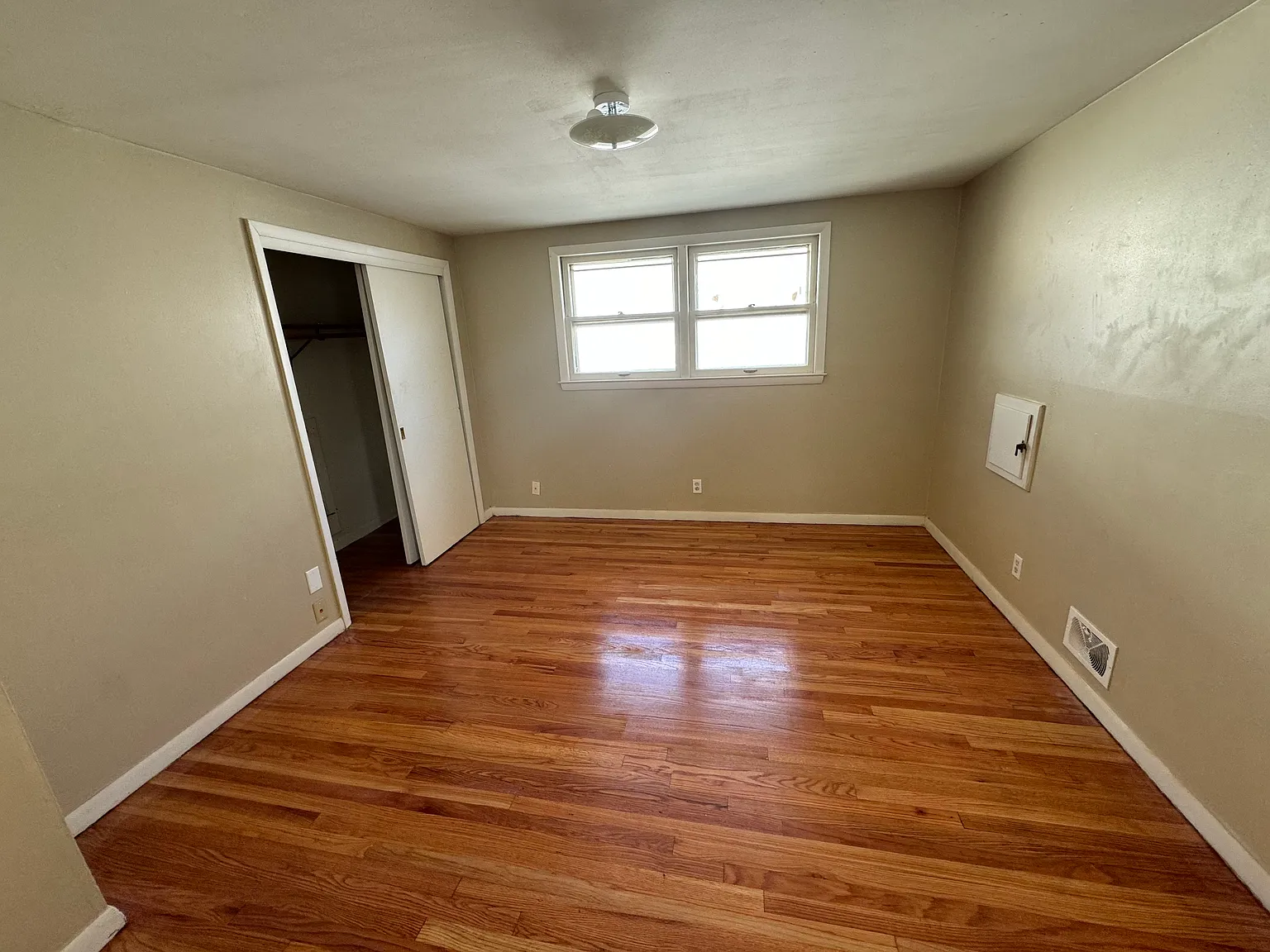2 bed, 800 sqft, $960 — Photo 3