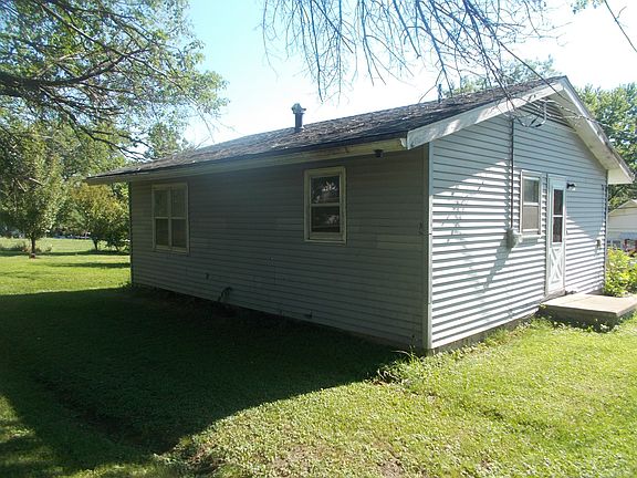 3rd image of 308 N East St