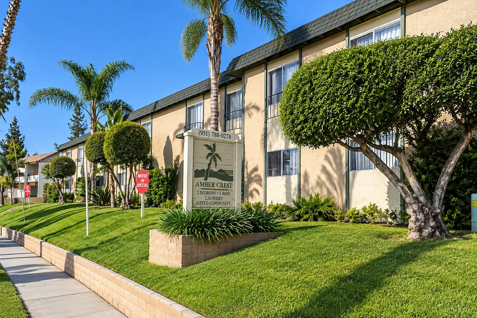 Amber Crest Apartments — Photo 1