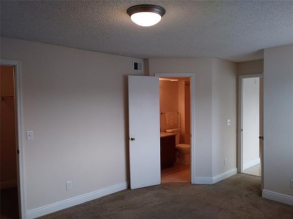 3rd image of 12400 Vista Isles Dr #11421