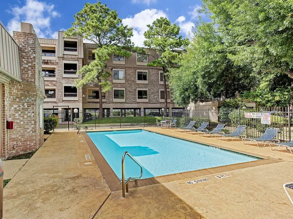 2209 S Braeswood Blvd APT 32F, Houston, TX 77030