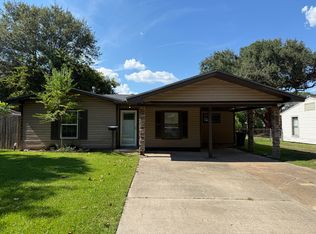 2250 5th St, Port Neches, TX 77651