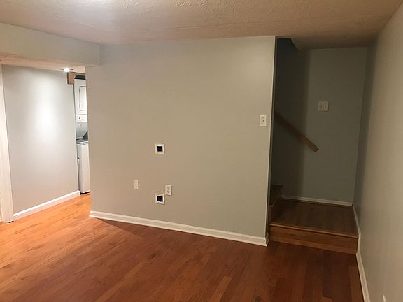2nd image of 5490 Saddler Ln