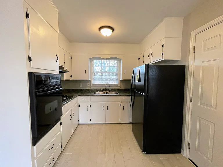 615 Austin Dr NW — Photo 6