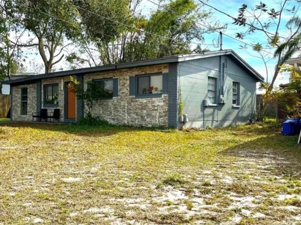 7011 Conifer Dr, Tampa, FL 33637