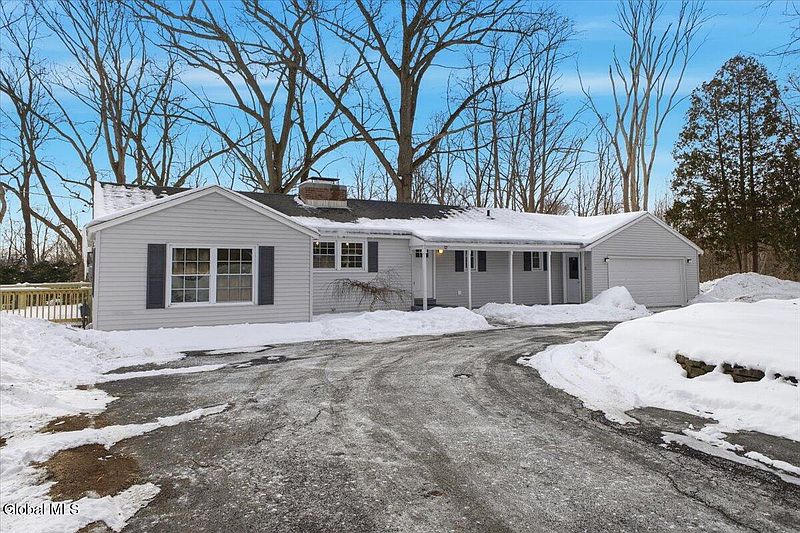 4th image of 12 Laurel Road
