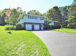 830 Rose Stop Rd, New Castle, PA 16101