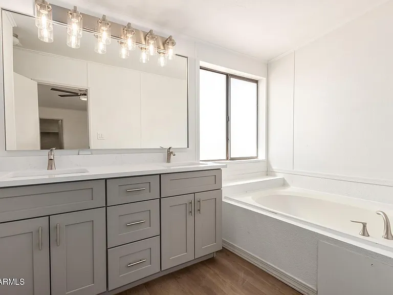 53531 W Moondust Rd — Photo 10