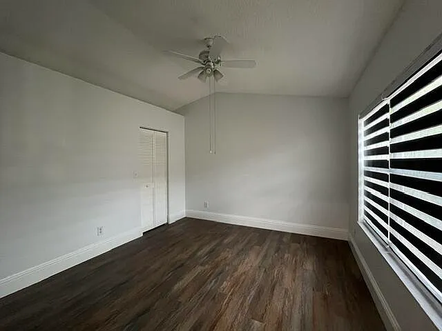 7600 Edisto Dr — Photo 4