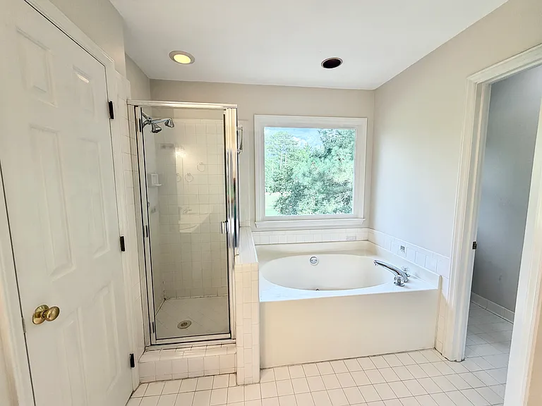 1912 Jupiter Hills Ct — Photo 37