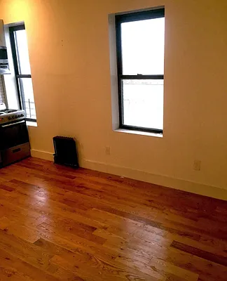 Rented by Evergreen Realty & Investments | media 31