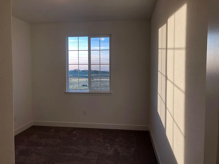 3233 Sherman Way — Photo 15