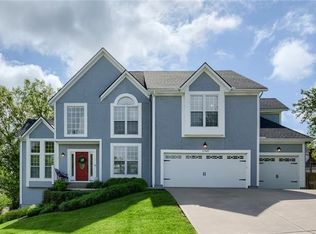5349 Albervan St, Shawnee, KS 66216