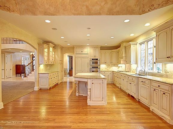5th image of 1824 Century Oaks Dr #14