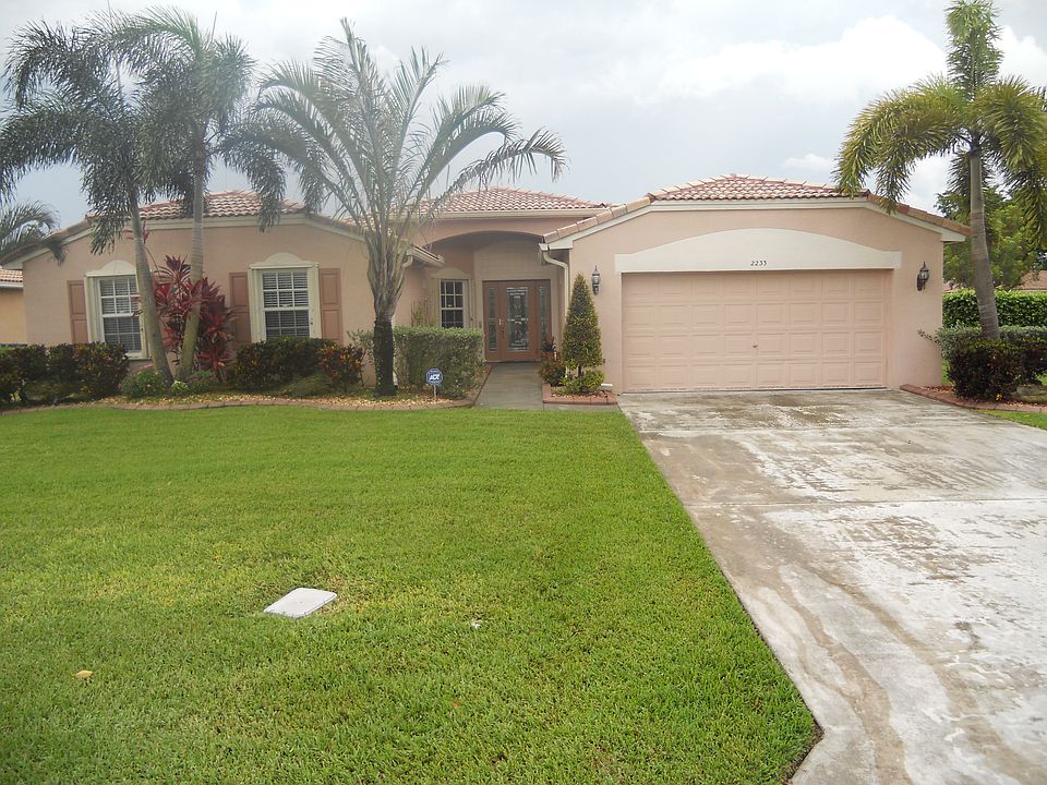 1st image of 2233 SW 120th Ave